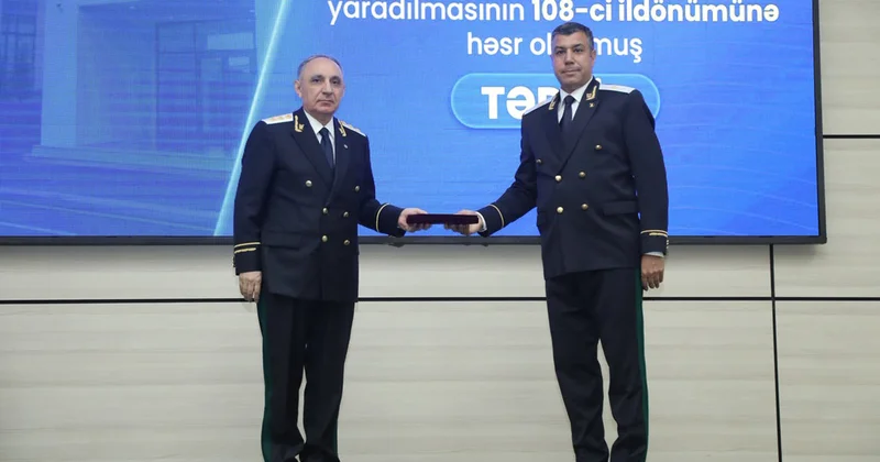Kamran Əliyev ali xüsusi və ali hərbi rütbələri təqdim etdi Video Fotolar