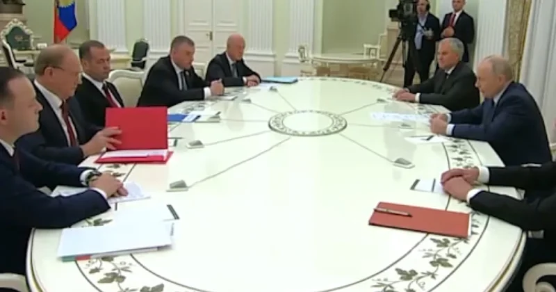 Путин: Попытки зарубежных спецслужб провалились, будем всех давить