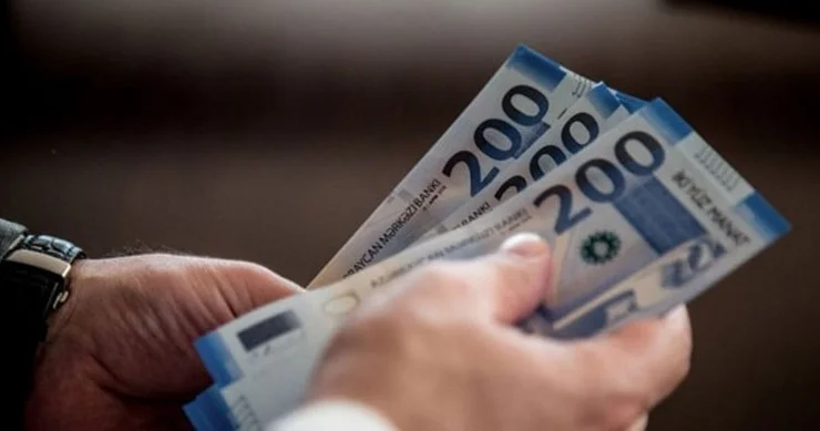 14 nəfərə qarşı bir milyonluq dələduzluq Bakıda avtosalon sahiblərinə hökm oxundu