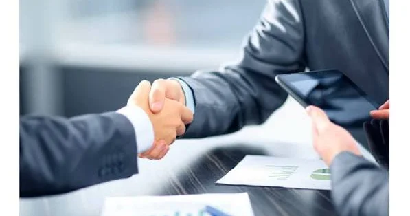 Agentlik 718 minlik müqavilə imzaladı