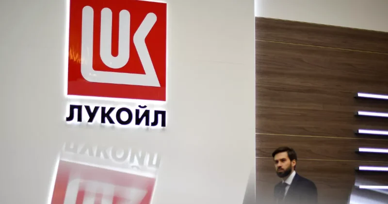 LUKOIL xarici aktivlərini satır ABŞ sanksiyaları təsir göstərdi