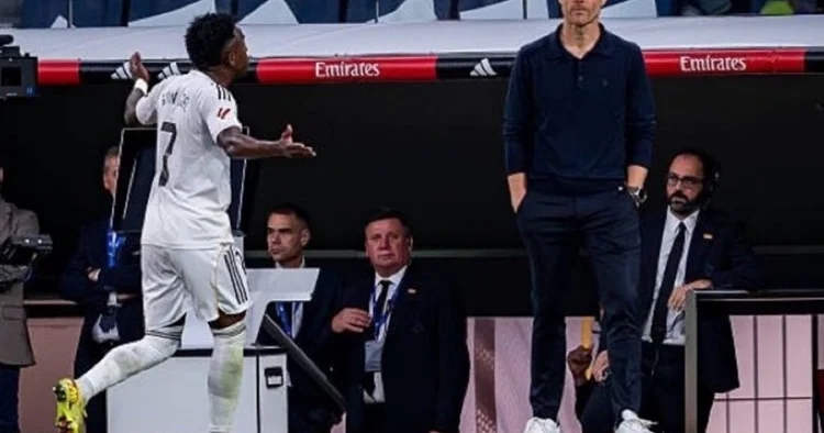 Xabi Alonso ilə Vinisius arasında gərginlik
