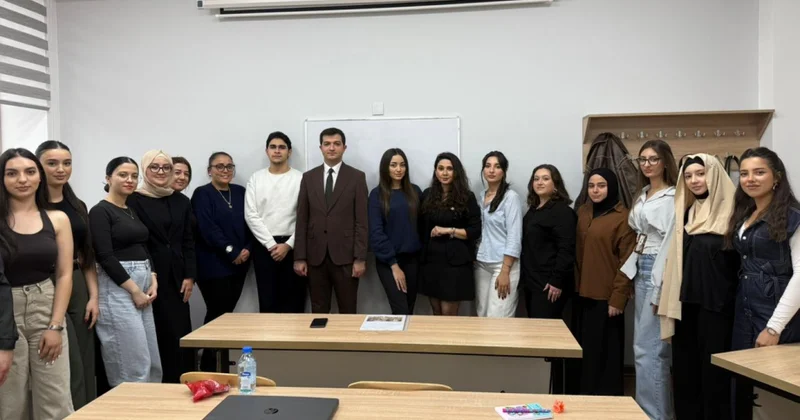 Milli Observatoriyanın əməkdaşı BDU tələbələrinə ustad dərsi keçib