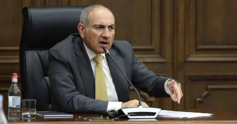 “Sən məndən yaxşı oğlansan?!“ Paşinyan kimə belə dedi?..