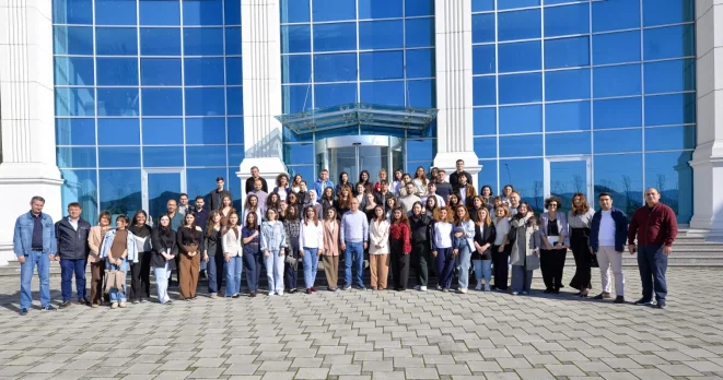 “Elm və təhsil yeniliklərinin media təqdimatı” mövzusunda təlim keçirilib