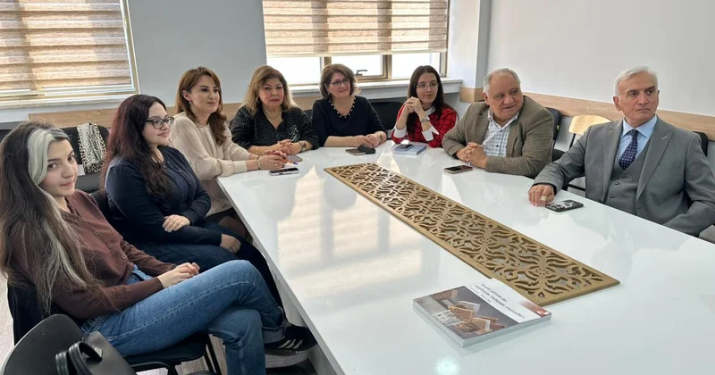 Elmi seminar: Jurnalistikaya inamın bərpası şəffaflıq, etika və rəqəmsal normalara uyğunlaşmadan keçir FOTOLAR