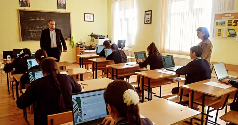 Şəki Zaqatala bölgəsində 7720 şagird onlayn imtahanda biliyini sınayıb