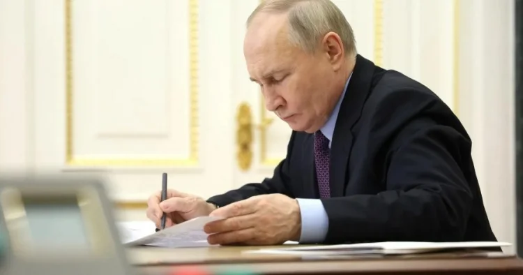 Putin ABŞ la müqaviləni denonsasiya edib
