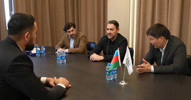 Neftçi və Qırğızıstan klubu arasında əməkdaşlıq perspektivliyi müzakirə olunub