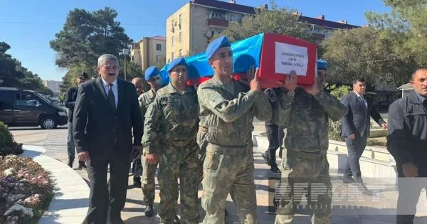 Şəhid Lətif Şahhüseynovla vida mərasimi keçirilib