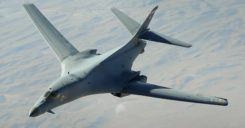 ABŞ ın bombardmançı təyyarələri Venesuela sahillərində uçuş həyata keçirib