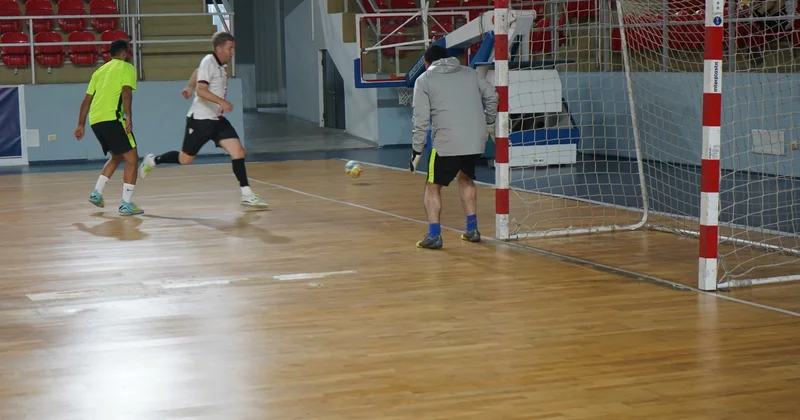 Yerli jurnalistlərimiz Batumidə minifutbol üzrə bürünc medal qazanıblar
