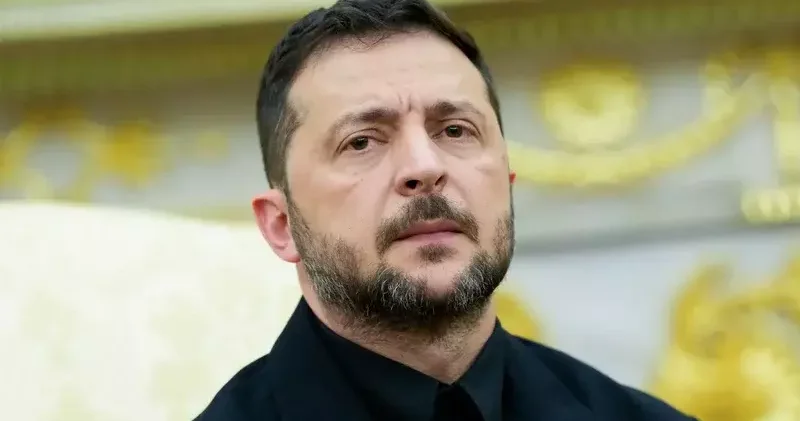 Zelenski: İki ölkədən başqa Putinlə istənilən yerdə görüşə bilərəm