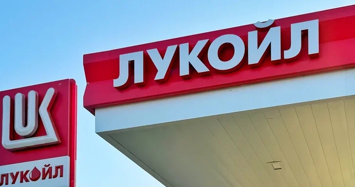 Лукойл распродает свои зарубежные активы: что ждет нефтяной бизнес компании в Азербайджане?