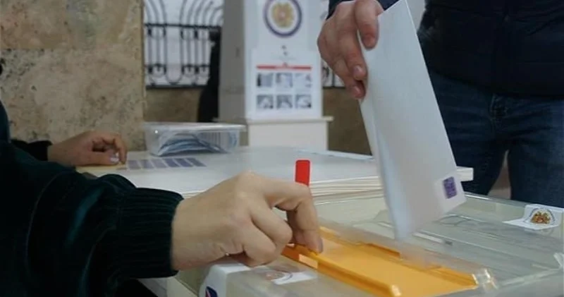 Ermənistanda parlament seçkiləri növbədənkənar keçiriləcək? İDDİA