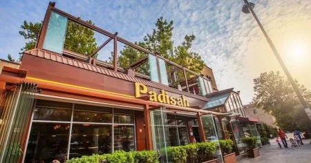 FHN nin bağladığı “Padişah” restoranın fəaliyyətinə hansı məmur icazə verib?