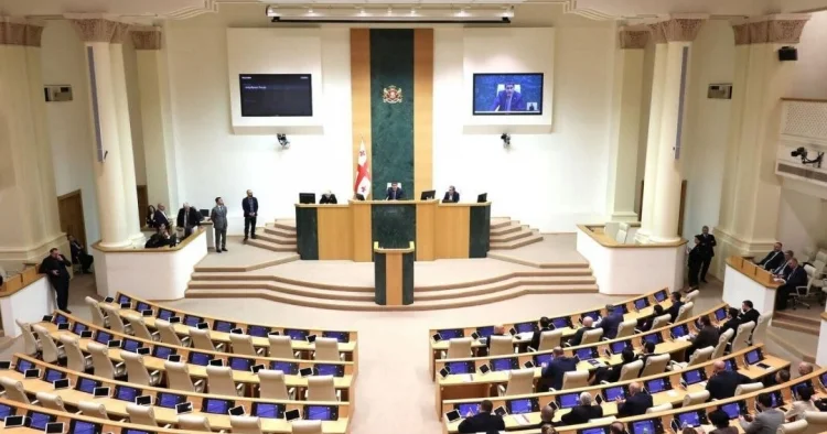 Qaxariyanın partiyası boykota son qoydu: deputatları parlamentə gələcəklər