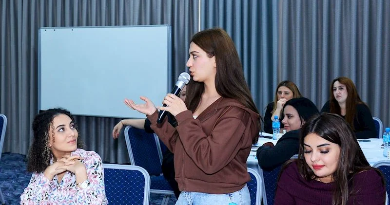 Elm və Təhsil Nazirliyi jurnalistlər üçün təlim keçirib