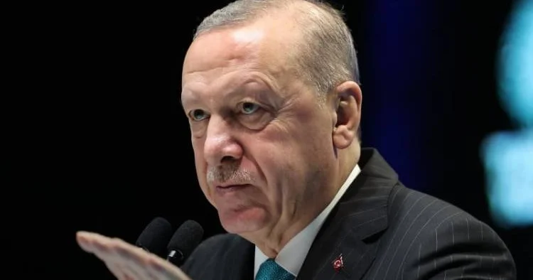 Ərdoğandan zəlzələdən zərər çəkənlərə dəstək