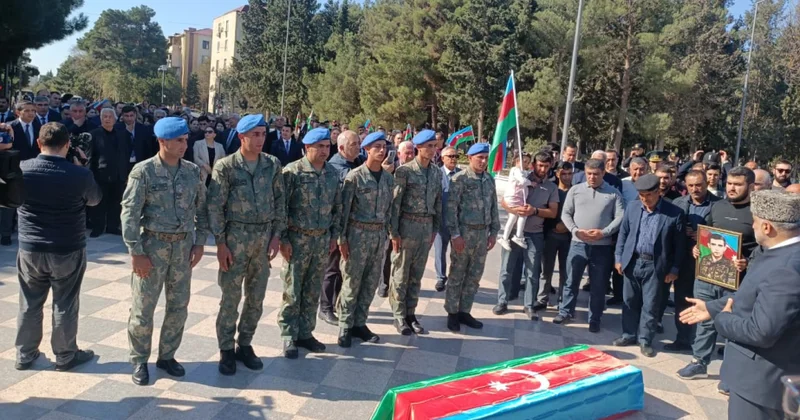 Birinci Qarabağ müharibəsinin itkin şəhidi Lətif Şahhüseynov Sumqayıtda torpağa tapşırılıb
