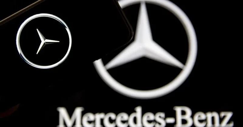 Mercedes Benz Çin bazarı və artan xərclər səbəbindən mənfəət hədəflərini azaldıb