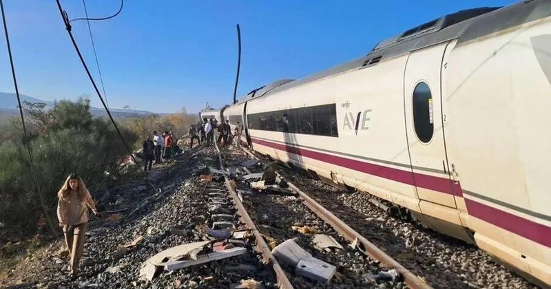 В Испании выросло число погибших при столкновении поездов
