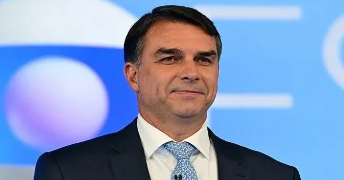 Bolsonaru özünü "prezident" elan etdi
