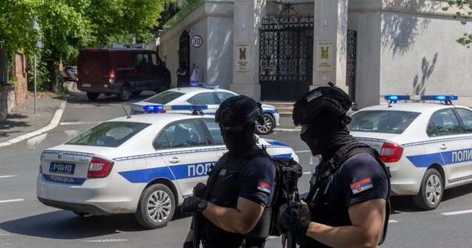 Belqradda İsrail səfirliyi önündə TERROR CƏHDİ