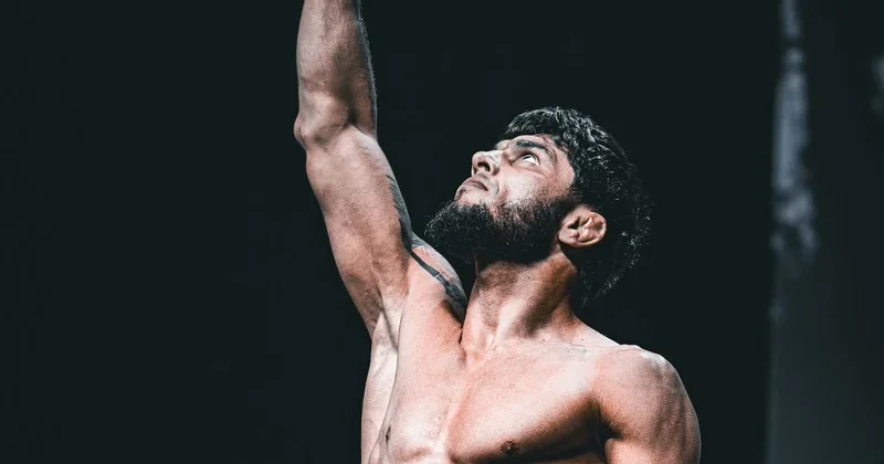 Tofiq Musayev UFC reytinqində Rafael Fiziyevi qabaqlayıb