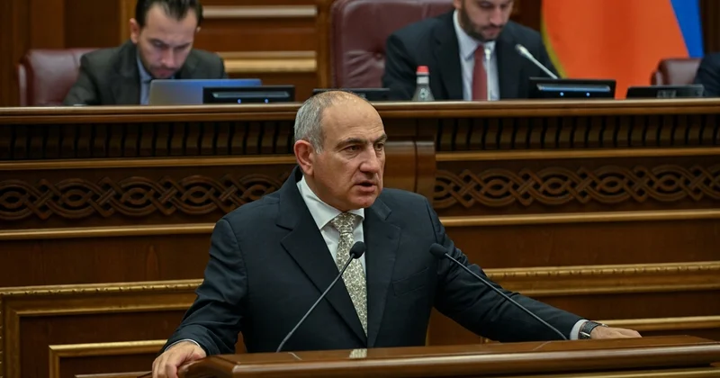 “Yaxın vaxtlarda yeni Konstitusiyanın mətni dərc olunacaq” Paşinyan