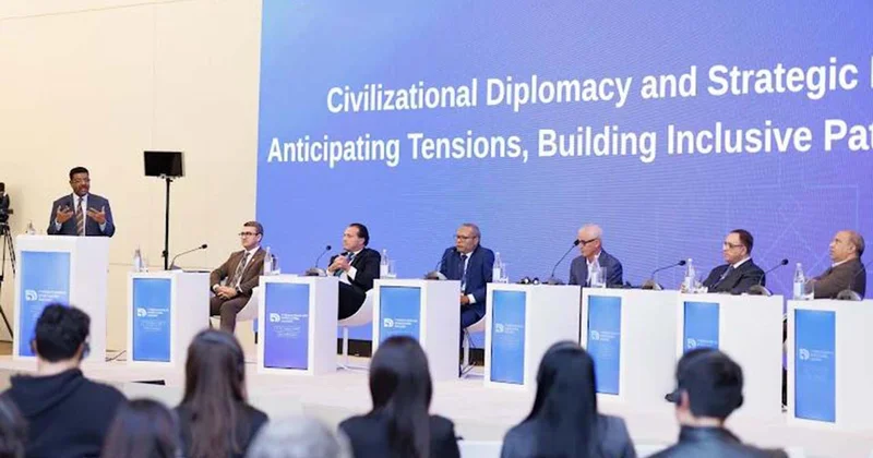 “Sivilizasiya diplomatiyası və strateji uzaqgörənlik” mövzusunda plenar sessiya Fotolar