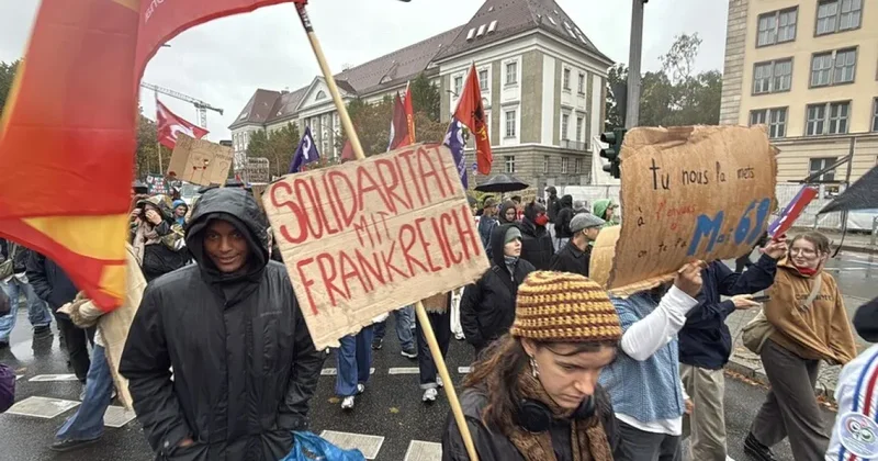 В Гамбурге протестующие заблокировали входы в здание университета