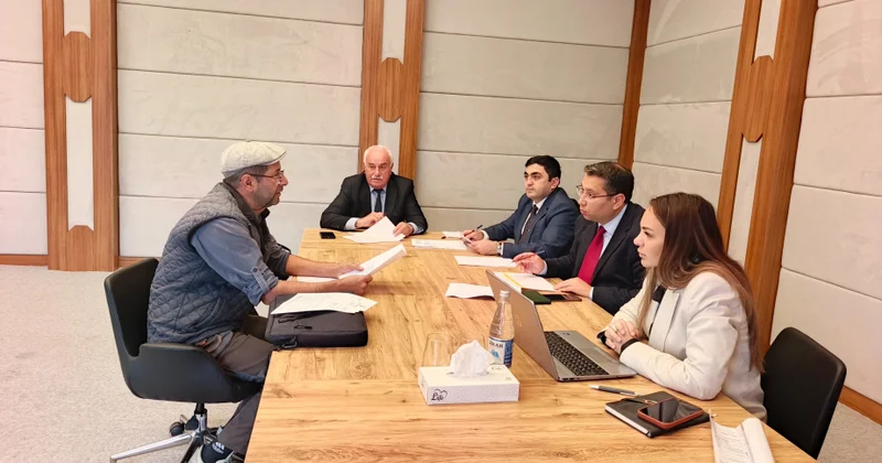 Kənd Təsərrüfatı Nazirliyinin şöbə müdiri Cəbrayılda bölgə vətəndaşlarının müraciətlərini dinləyib