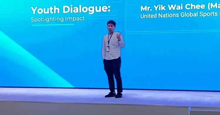 Kənddəki köhnə meydança həyatımı dəyişdi BMT rəsmisi