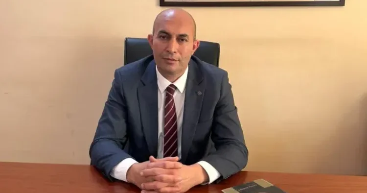 İranda Azərbaycan dilində məktəblərin olmaması sual doğurur Dosent