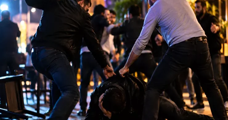 Bir yumruq ölümlə bitir: Dava deyib keçməyin...