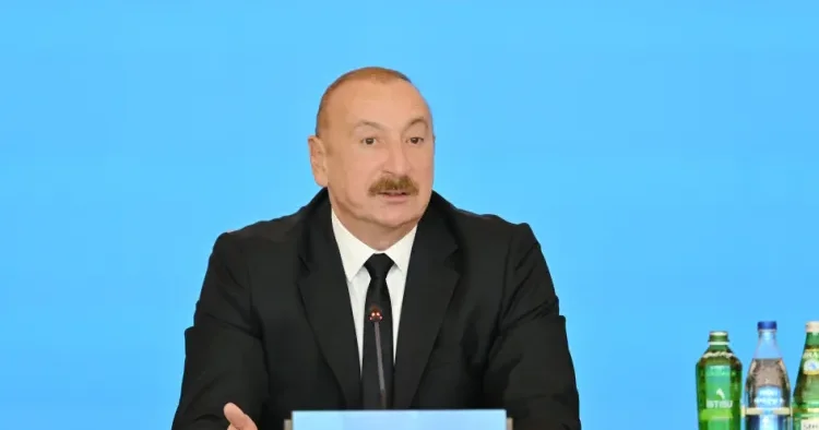 Başqa ölkələrə necə yaşamağı öyrətmək də ikili standartdır ŞƏRH
