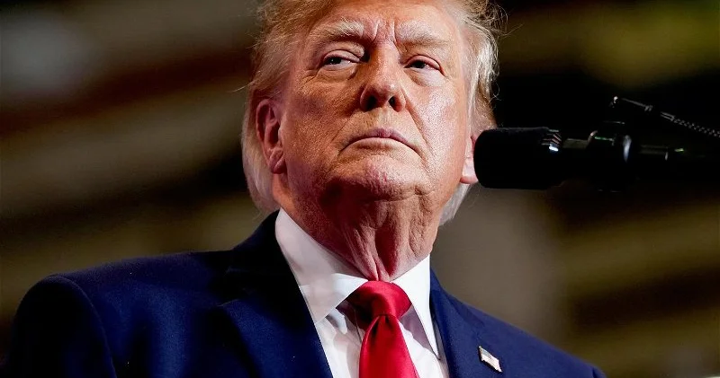Трамп допустил неочный формат трехсторонних переговоров