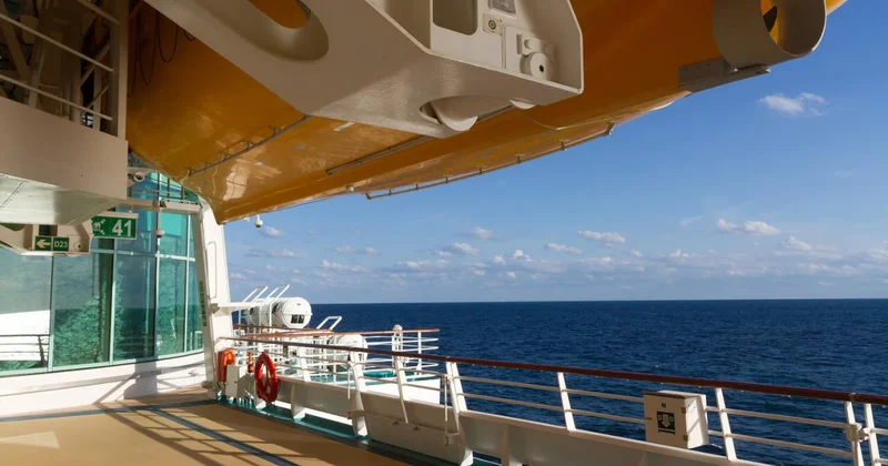 Villa Vie Odyssey прервал кругосветное путешествие