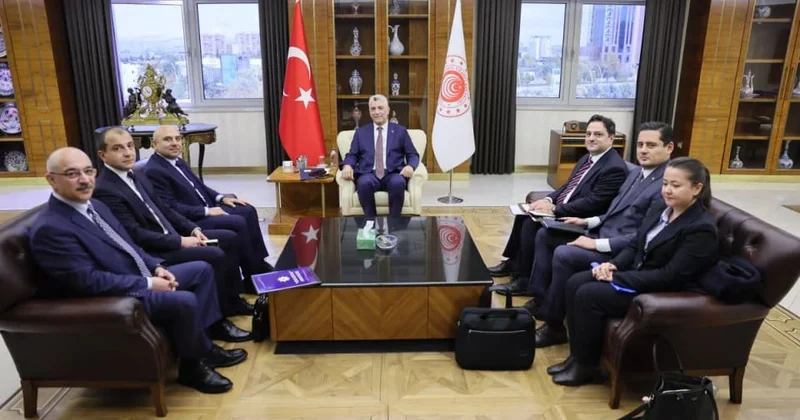 Azərbaycan səfiri Türkiyənin ticarət naziri ilə müzakirələr aparıb