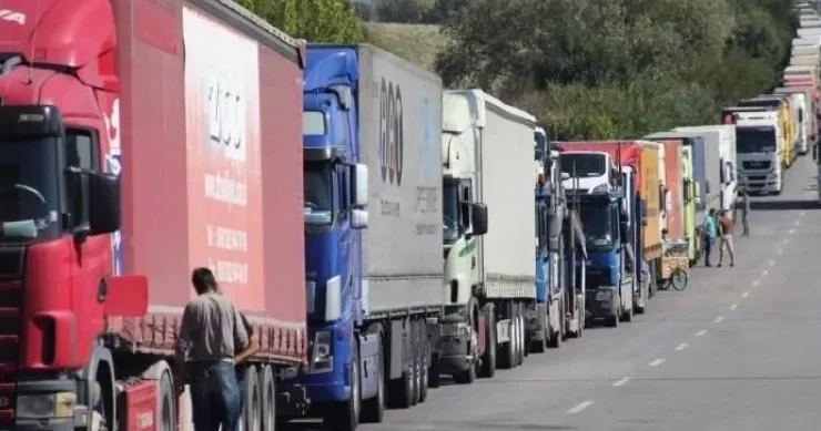 İrandan Rusiyaya kahı aparan TIR da görün nələr çıxdı FOTO