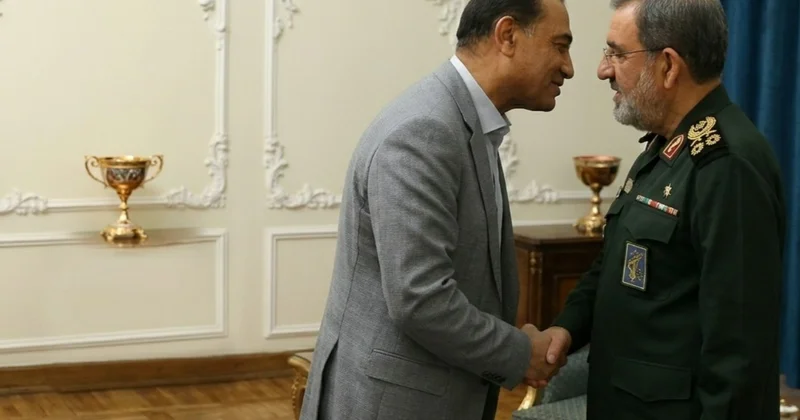 Mustafayevlə soyuq görüşən general pakistanlı naziri öpmədi VİDEO KONKRET
