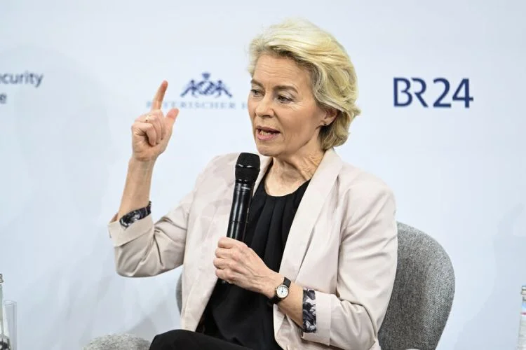 Von der Leyen: Avropalılar da ukraynalılar kimi azadlıq uğrunda mübarizə aparmalıdırlar