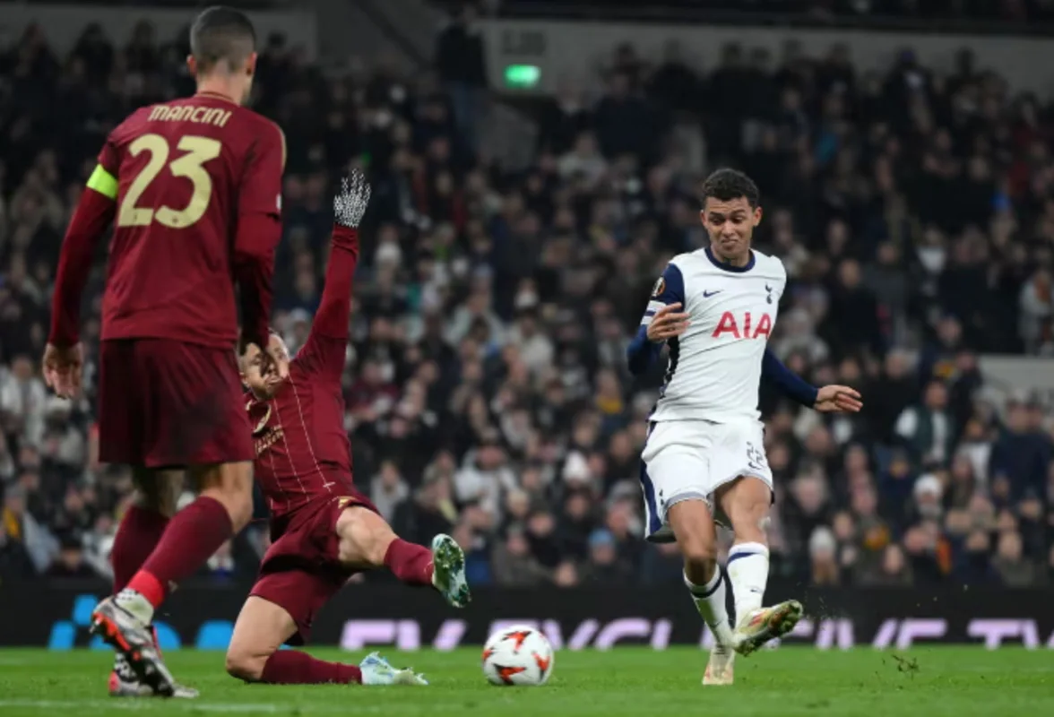 UEFA Avropa Liqası: Tottenhem Roma ilə bacarmadı