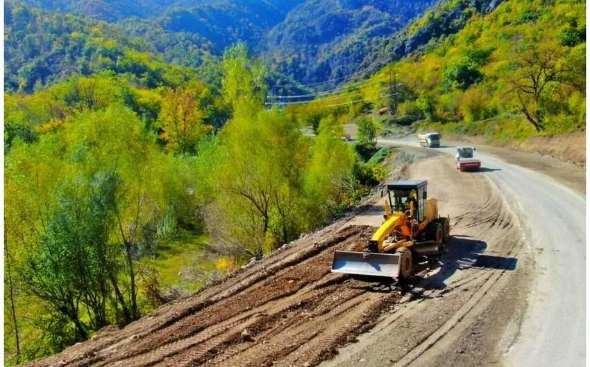 SuqovuşanSərsəng su anbarıQozlukörpüKəlbəcər avtomobil yolunun inşası davam edir