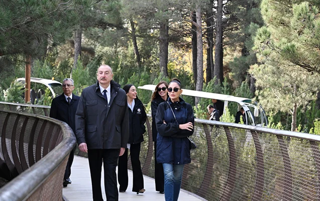 Prezident ailəsi ilə Mərkəzi Nəbatat Bağının açılışında Fotolar