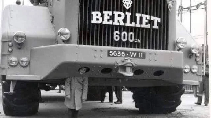 Berliet T100 Səhra nəhənginin cazibəsi FOTO