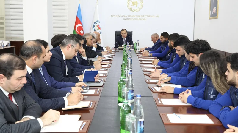 Azərbaycan Həmkarlar İttifaqları Konfederasiyasında könüllülərlə görüş keçirildi (FOTO)