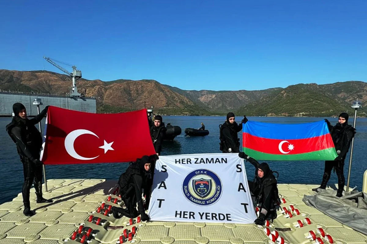 Azərbaycanla Türkiyə hərbçiləri birgə təlimdə tapşırıqları icra ediblər FOTO