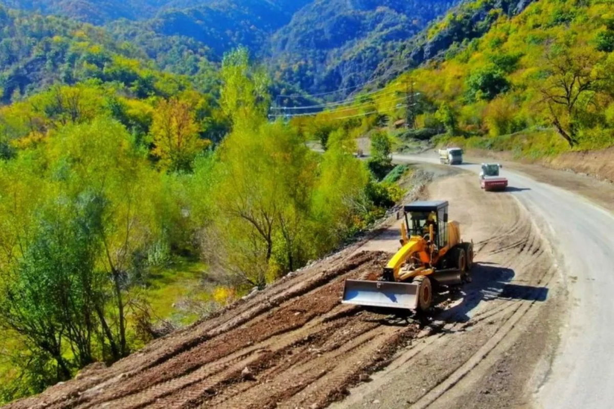 Suqovuşanı Kəlbəcərlə birləşdirən avtomobil yolunda hansı işlər görülür?